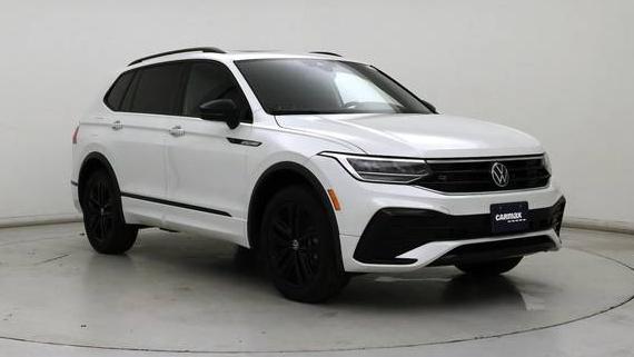 VOLKSWAGEN TIGUAN 4MOTION 2022 3VV8B7AXXNM084545 image